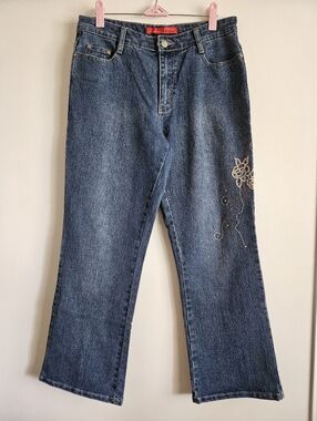 Jeanswear Cosmopolitan Embroidered Floral Jeans Womens Size 8P Vintage Boho Y2K